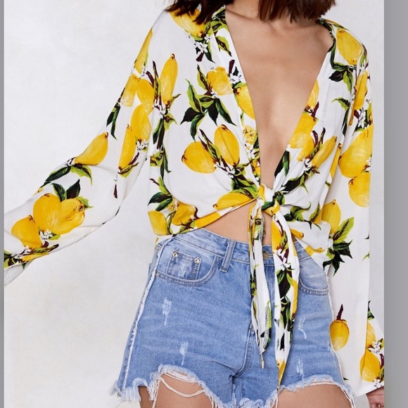Nasty Gal Tops - Nastygal lemon front tie top 🍋 • NWT